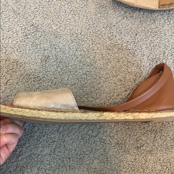 sandals - Picture 2 of 2